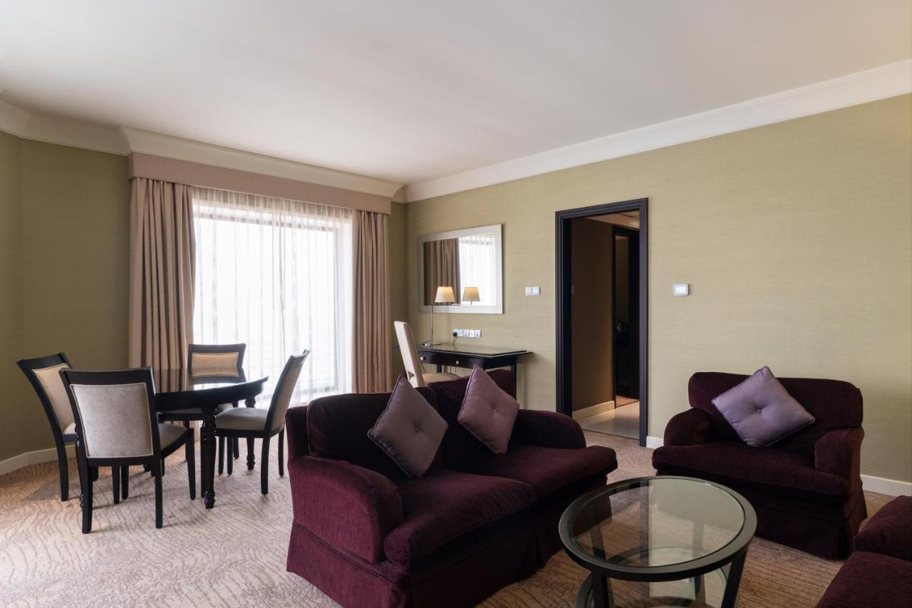 เลอ เมริเดียน เจดดาห์ Hotel ภายนอก รูปภาพ