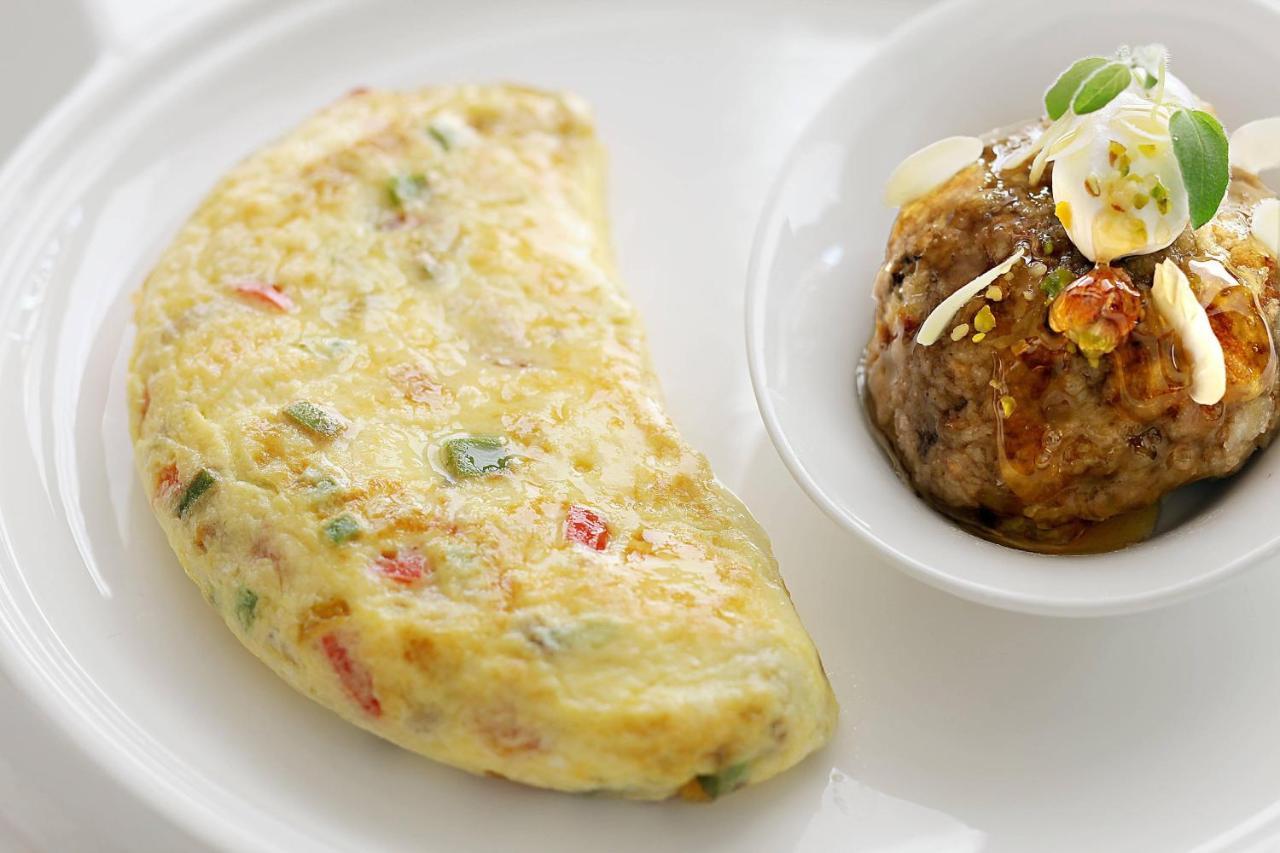 เลอ เมริเดียน เจดดาห์ Hotel ภายนอก รูปภาพ An omelette