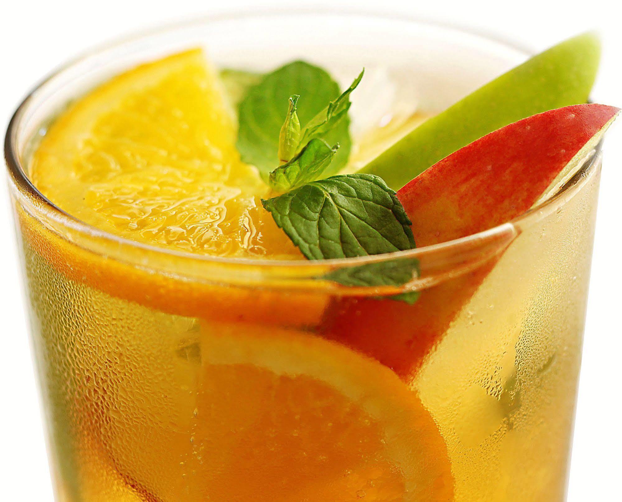 เลอ เมริเดียน เจดดาห์ Hotel ภายนอก รูปภาพ A fruit cocktail